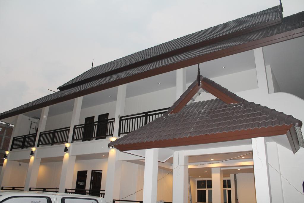 Huen Chan Thip Chiang Rai Dış mekan fotoğraf